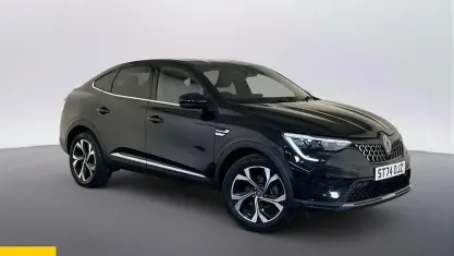 Usado Renault Arkana Techno 145 CV (106 kW) 2024 Negro SUV