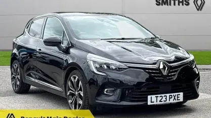 Used Renault Clio Techno 90 HP (66 kW) 2023 Diamond black  Hatchback