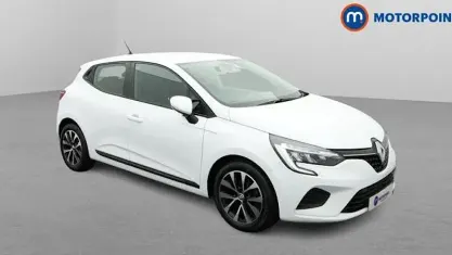 Used Renault Clio Iconic 90 HP (66 kW) 2022 Hatchback