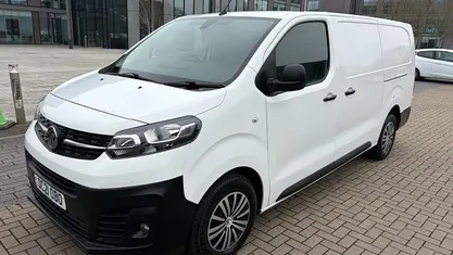 Used Vauxhall Vivaro 101 HP (74 kW) 2022 MPV