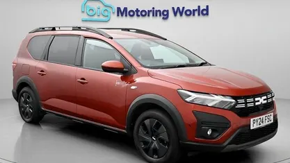 Begagnad Dacia Jogger Expression 141 HK (103 kW) 2024 Minibuss