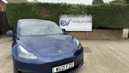 Used Tesla Model 3 Long Range AWD 258 kW (351 HP) 2023 Sedan