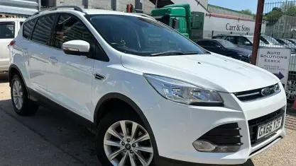 Used Ford Kuga Titanium 150 HP (110 kW) 2016 White SUV