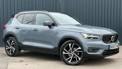 Used Volvo XC40 R-Design Pro 150 HP (110 kW) 2020 Grey SUV
