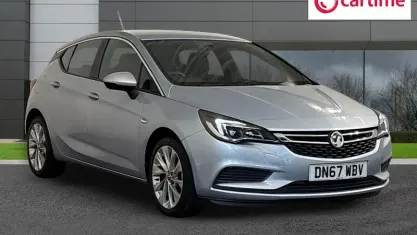 Used Vauxhall Astra Design Edition 101 HP (74 kW) 2017 Silver Hatchback