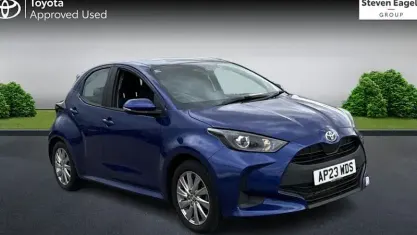 Used Toyota Yaris 116 HP (85 kW) 2023 Blue Hatchback