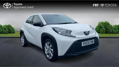 Used Toyota Aygo X PURE 72 HP (52 kW) 2025 SUV