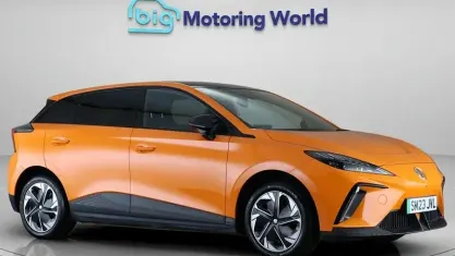 Used MG MG4 EV Trophy 319 kW (435 HP) 2023 Orange Hatchback