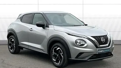 Used Nissan Juke N-Connecta 114 HP (83 kW) 2023 Silver SUV