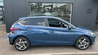 Used Hyundai i20 Premium 101 HP (74 kW) 2025 Hatchback