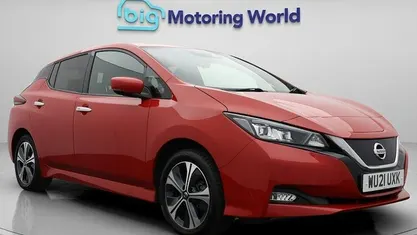 Used Nissan Leaf Tekna 160 kW (218 HP) 2021 Red Hatchback