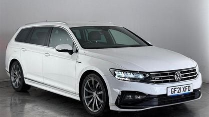 Usado VW Passat R-line 150 HP (110 kW) 2023 Carrinha