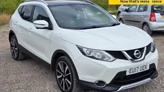 White Used 2016 Nissan Qashqai Tekna SUV | £10,880 (Fair price)