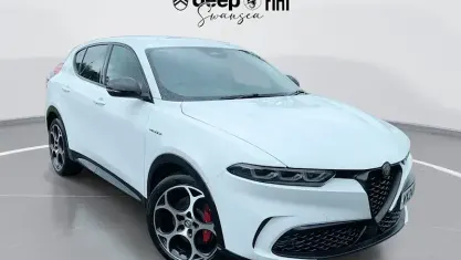 Begagnad Alfa Romeo Tonale Veloce 160 HK (117 kW) 2024 Vit SUV