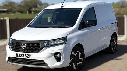 Begagnad Nissan Townstar Tekna+ 131 HK (96 kW) 2024 Van