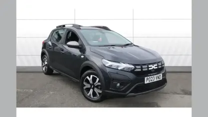 Begagnad Dacia Sandero Journey 91 HK (66 kW) 2022 Grå Halvkombi