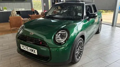 Used Mini Cooper Classic 150 kW (204 HP) 2025 Green Hatchback