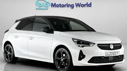 Used Vauxhall Corsa Ultimate 131 HP (96 kW) 2023 White Hatchback