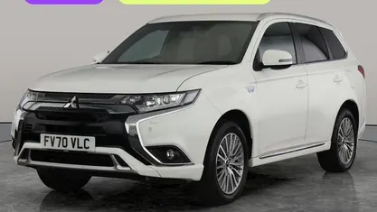 White Used 2020 Mitsubishi Outlander P-HEV Estate | £16,794 (Fair price)