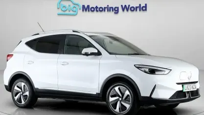 Used MG ZS Trophy Connect 114 kW (156 HP) 2022 White SUV