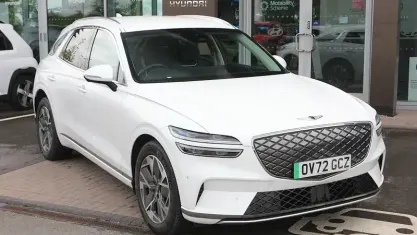 Used Genesis GV70 Sport 359 kW (489 HP) 2022 White SUV