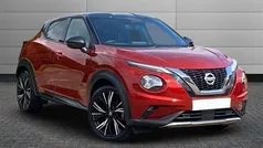 Fuji sunset red with pearl black roof Used 2021 Nissan Juke Tekna+ SUV | £15,650 (Fair price)