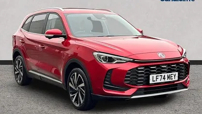 Tri coat dynamic red Used 2024 MG ZS Trophy Hatchback | £17,577 (Fair price)