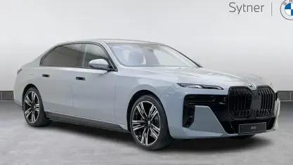 Nuevo BMW 750e M Sport 489 CV (359 kW) 2026 Berlina