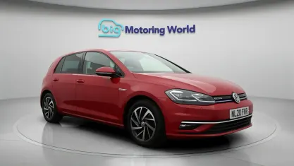 Used VW Golf VIII Edition 131 HP (96 kW) 2020 Hatchback