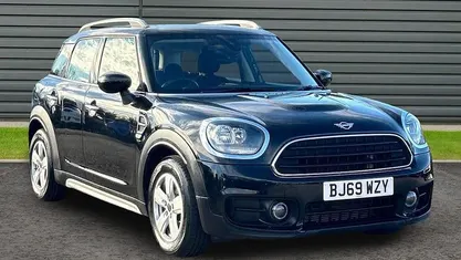Used Mini Cooper Classic 136 HP (100 kW) 2020 Black Hatchback