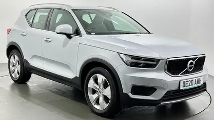 Used Volvo XC40 Momentum 188 HP (138 kW) 2020 Silver SUV