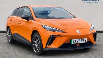 Used MG MG4 EV Trophy 150 kW (204 HP) 2024 Tri coat  volcano orange Hatchback