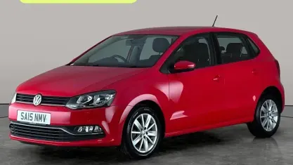 Used VW Polo SE 60 HP (44 kW) 2015 Red Hatchback
