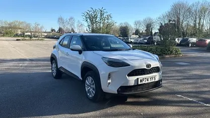 Used Toyota Yaris Hybrid Design 116 HP (85 kW) 2026 Estate