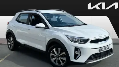 Gebraucht Kia Stonic 101 PS (74 kW) 2023 Weiß SUV