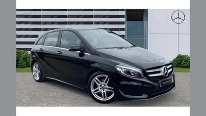Usado Mercedes B180 AMG Line Premium 109 HP (80 kW) 2018 Preto Monovolume