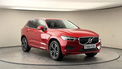Used Volvo XC60 190 HP (139 kW) 2019 Fusion red SUV