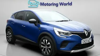 Usado Renault Captur Evolution 143 HP (105 kW) 2023 Azul SUV