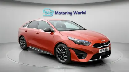 Used Kia ProCeed GT-Line 159 HP (116 kW) 2023 Orange Estate