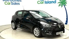 Used 2016 Renault Clio IV Dynamique Hatchback | £8,000 (Fair price)