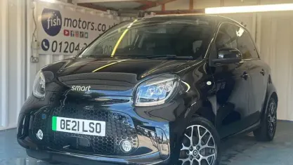 Used Smart ForFour Electric Drive Exclusive 60 kW (82 HP) 2021 Black Hatchback