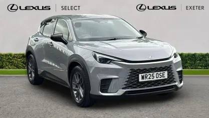 Usado Lexus LBX 136 CV (100 kW) 2025 Gris SUV