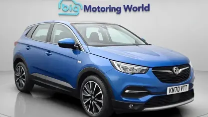 Usado Vauxhall Grandland X Elite 131 HP (96 kW) 2021 Azul SUV