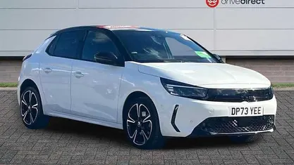 Used Vauxhall Corsa 101 HP (74 kW) 2023 White Hatchback