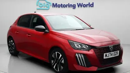 Used Peugeot 208 Allure 101 HP (74 kW) 2024 Red Hatchback