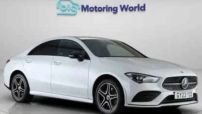 Begagnad Mercedes CLA250e AMG line 218 HK (160 kW) 2022 Vit Sedan