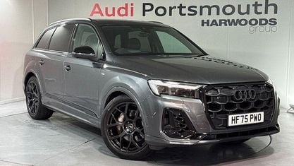 Usado Audi Q7 Black Edition 340 HP (250 kW) 2025 Cinzento SUV
