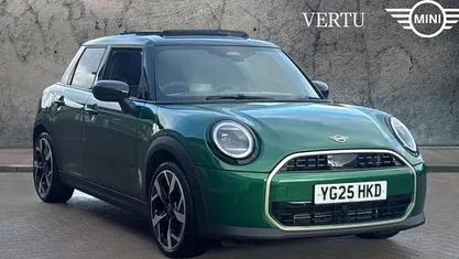 Used 2025 Mini Cooper Exclusive Hatchback | £26,405 (Fair price)