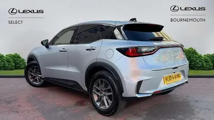 Used Lexus LBX 136 HP (100 kW) 2025 Silver SUV