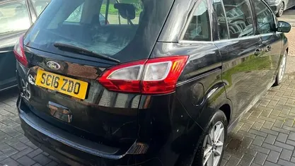Used Ford Grand C-Max Zetec 120 HP (88 kW) 2019 MPV
